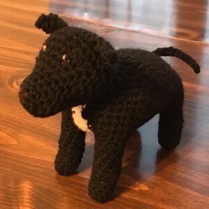 Crochet Black lab puppy dog. 5-6”